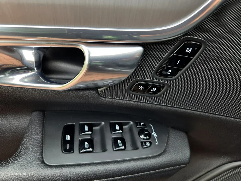 Volvo V90 17