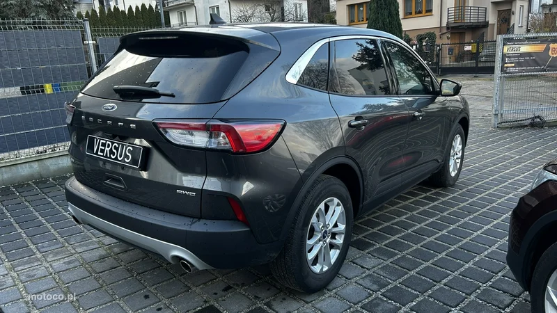 Ford Kuga III 4