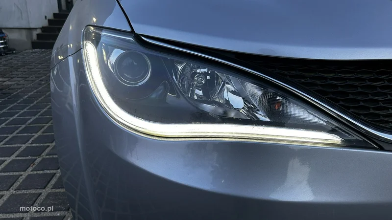 Chrysler Pacifica 18