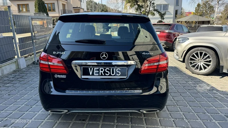 Mercedes-Benz Klasa B W246 B 250 5