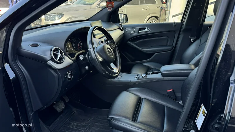 Mercedes-Benz Klasa B W246 B 250 7