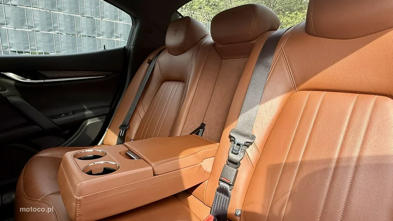 Maserati Ghibli 15