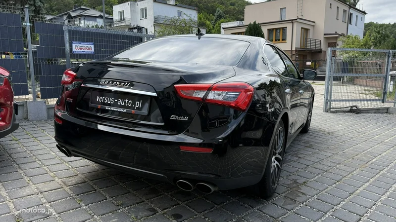 Maserati Ghibli 5