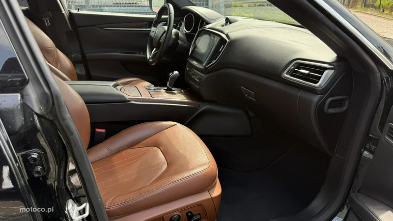 Maserati Ghibli 9