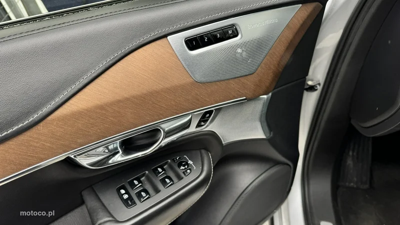 Volvo XC 90 17