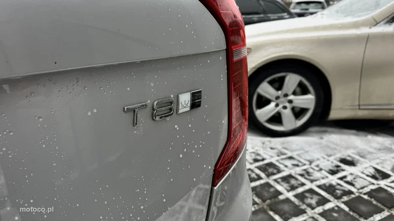 Volvo XC 90 32