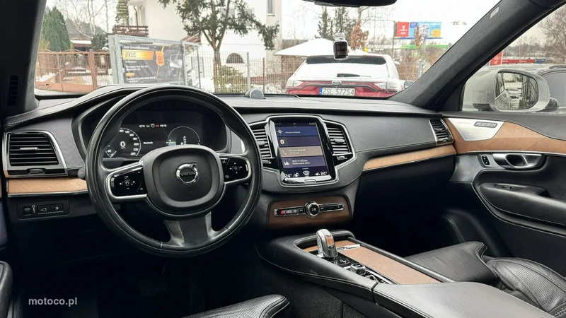 Volvo XC 90 8