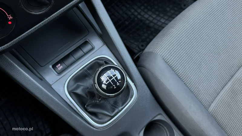 Volkswagen Golf V 14