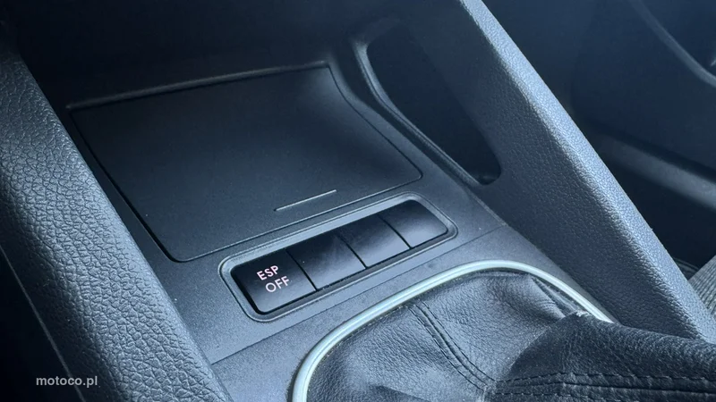 Volkswagen Golf V 15
