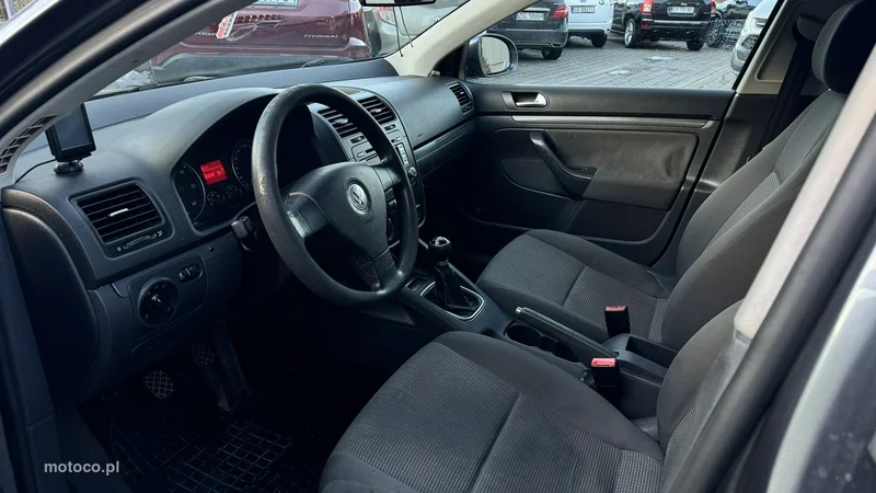 Volkswagen Golf V 7