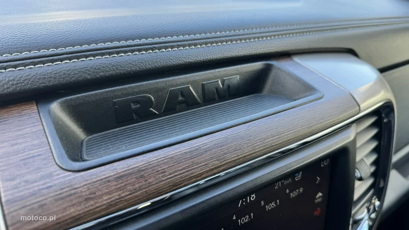 Dodge RAM 13
