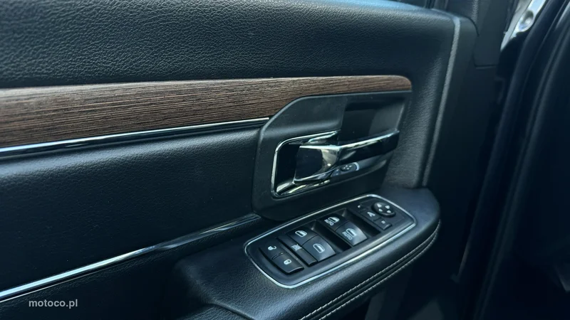 Dodge RAM 39