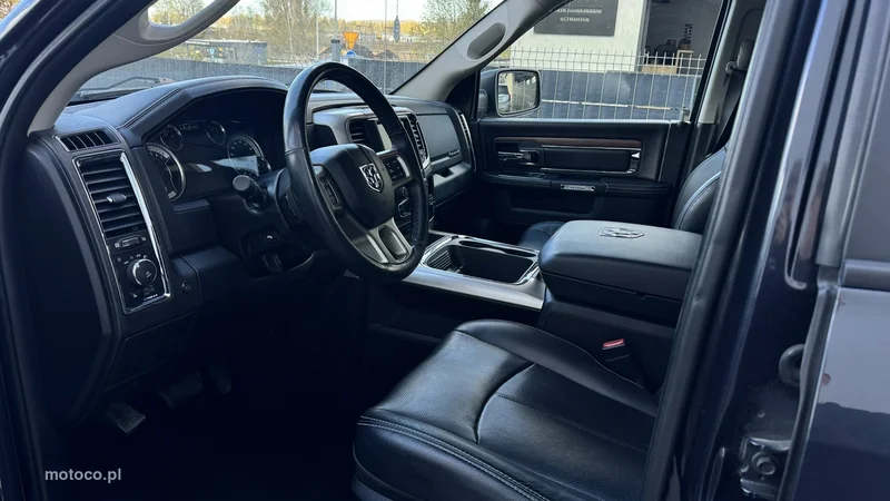 Dodge RAM 6