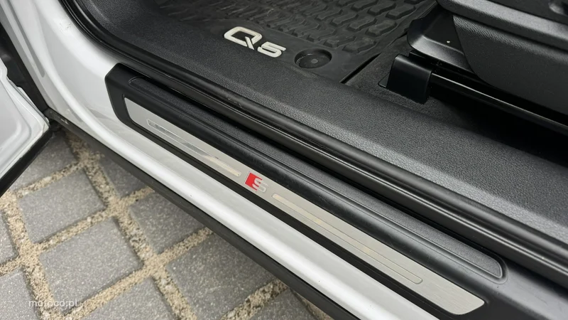Audi Q5 FY 20