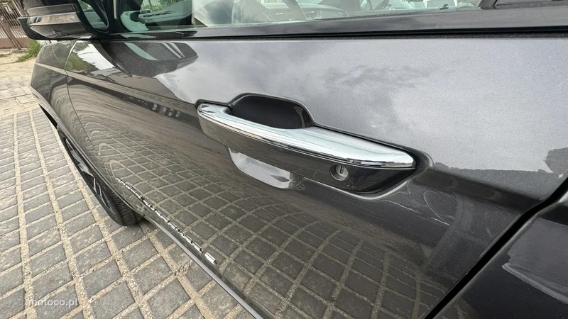 Jeep Grand Cherokee 19