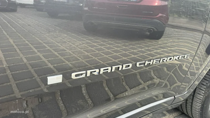Jeep Grand Cherokee 23