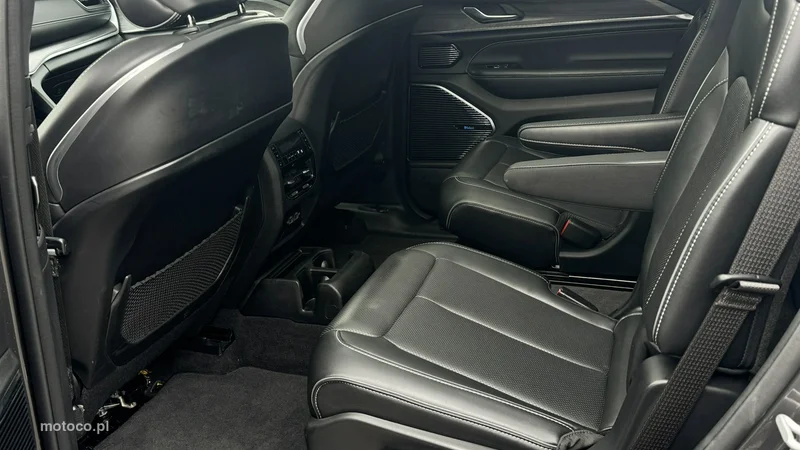 Jeep Grand Cherokee 28