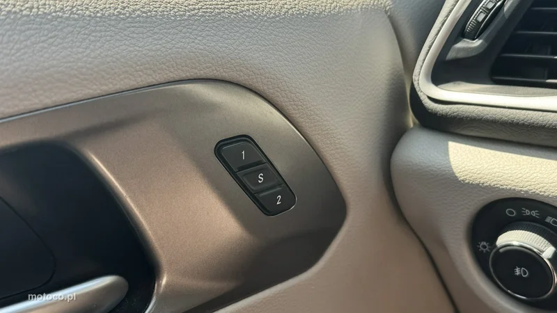 Chrysler Pacifica 29