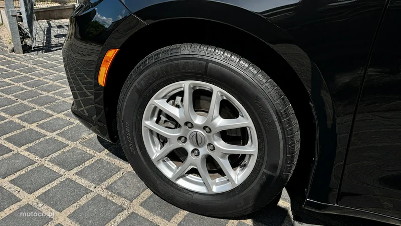 Chrysler Pacifica 38