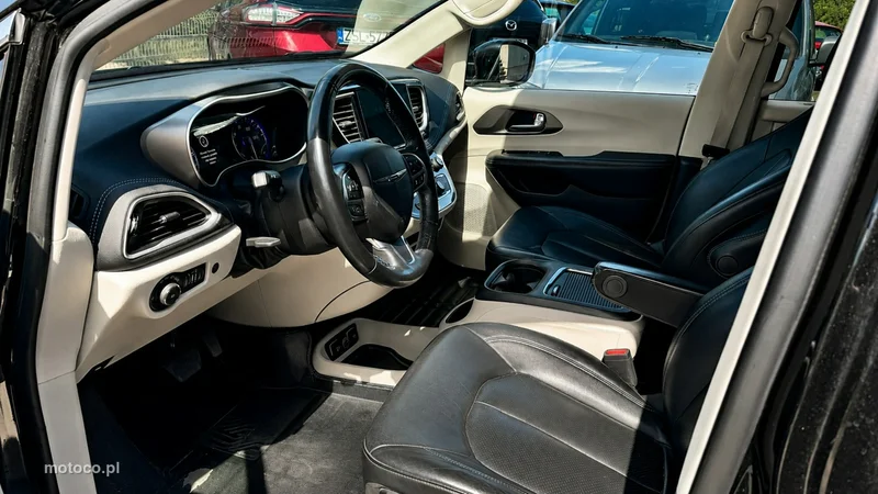Chrysler Pacifica 7