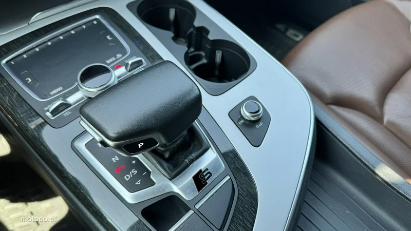 Audi Q7 4M 26