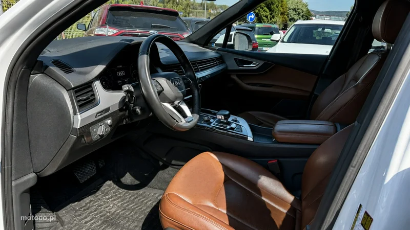 Audi Q7 4M 7