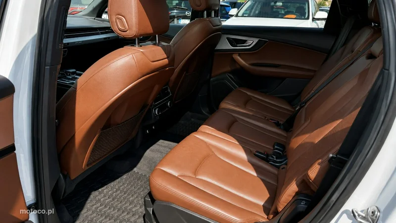 Audi Q7 4M 8