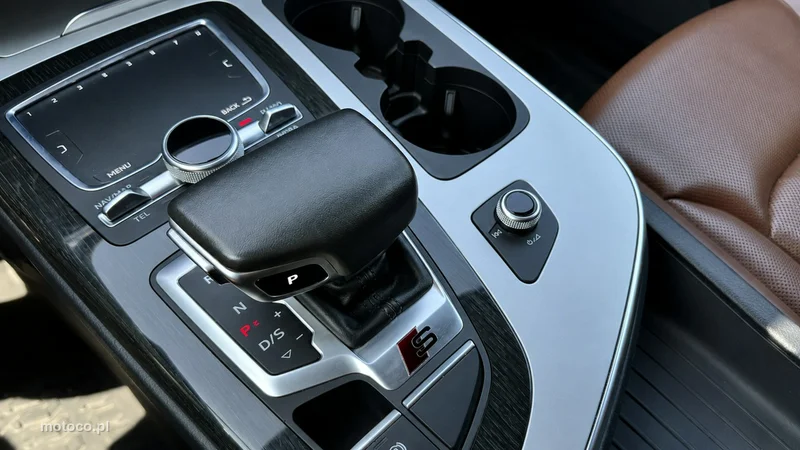 Audi Q7 4M 10