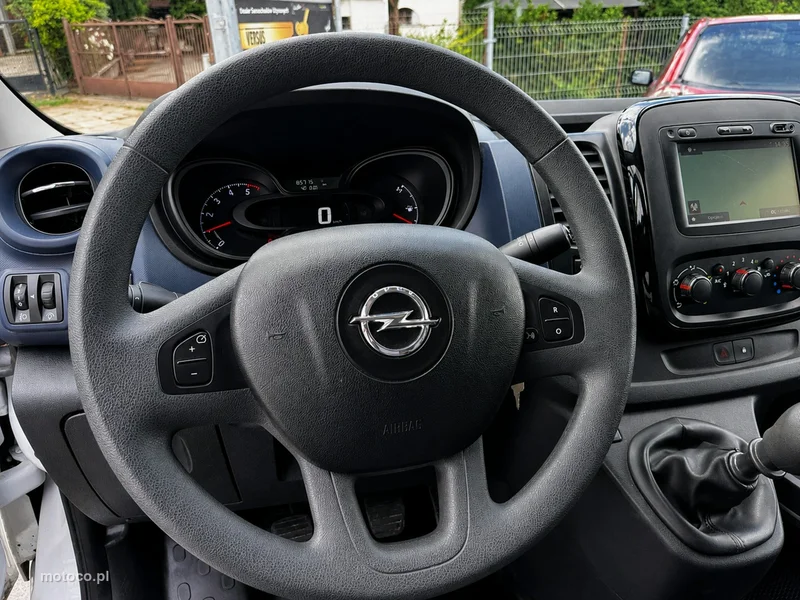 Opel Vivaro 11