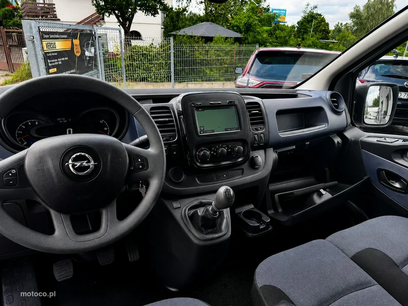 Opel Vivaro 15