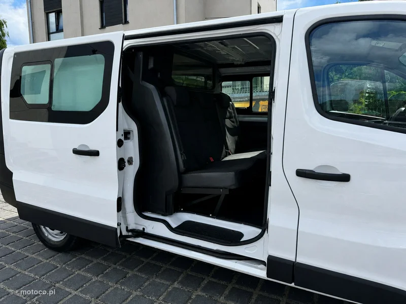 Opel Vivaro 17