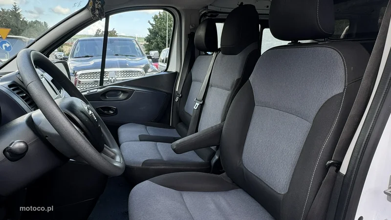 Opel Vivaro 23