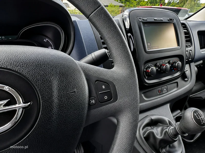 Opel Vivaro 10