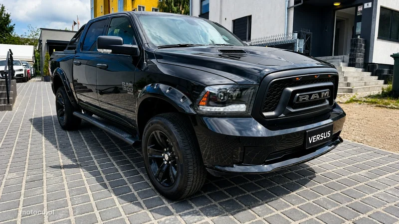 Dodge RAM 3