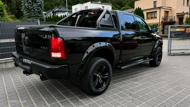Dodge RAM 4