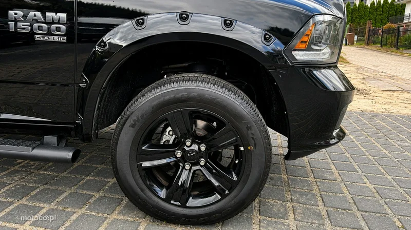 Dodge RAM 35