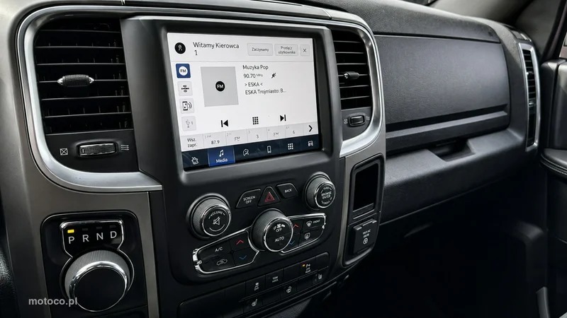 Dodge RAM 9