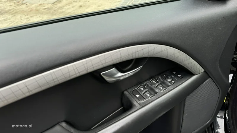 Volvo XC 70 12