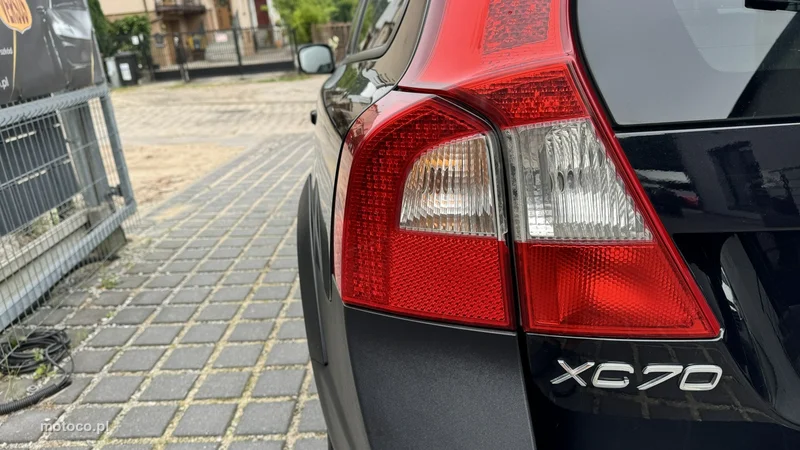 Volvo XC 70 17