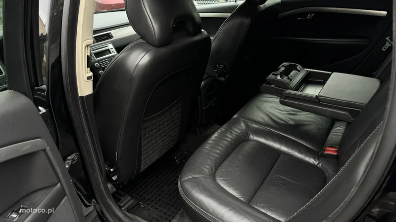 Volvo XC 70 29