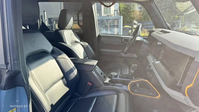 Ford Bronco 11