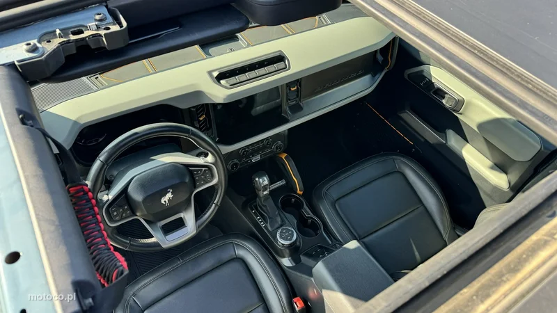 Ford Bronco 20