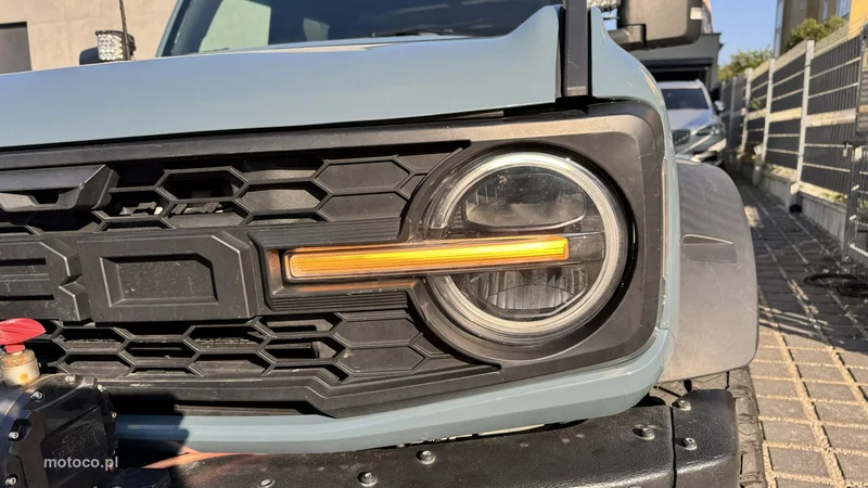 Ford Bronco 28