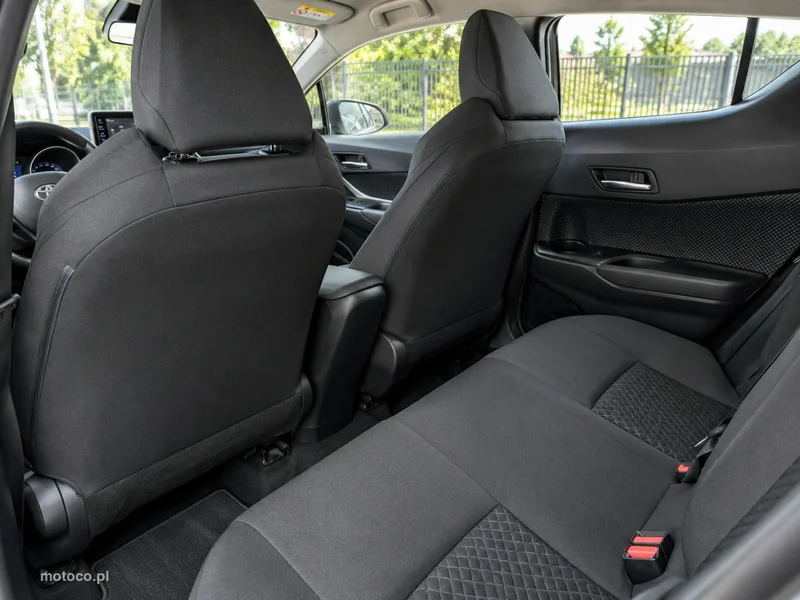 Toyota C-HR AX10 7