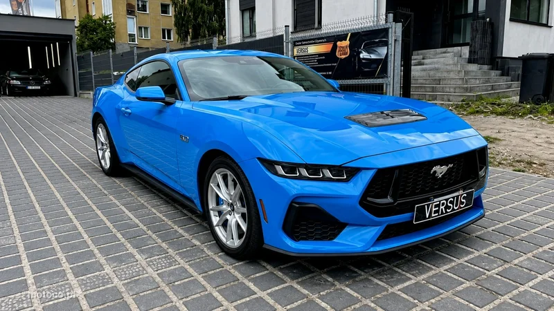 Ford Mustang VI S-550 3