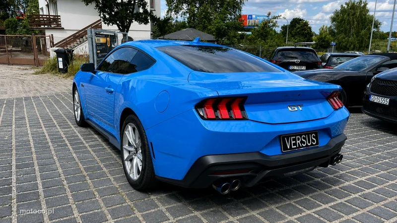 Ford Mustang VI S-550 4
