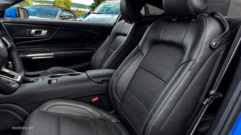 Ford Mustang VI S-550 9