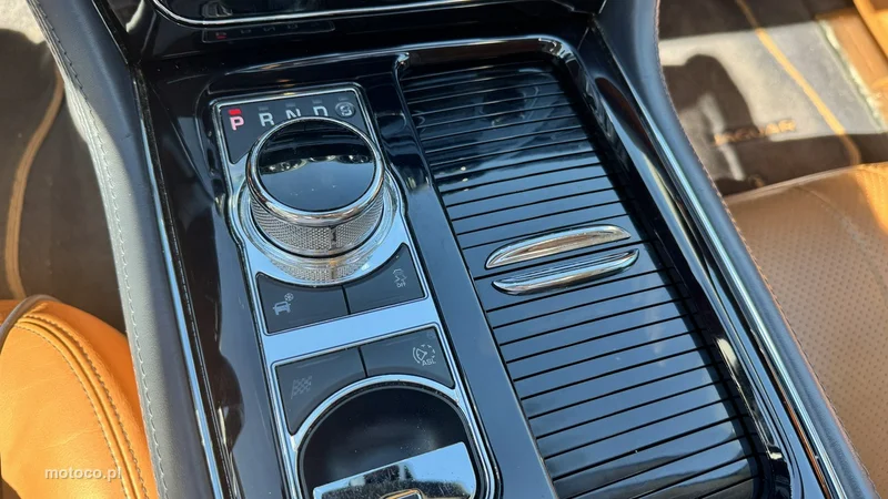 Jaguar XJ 26