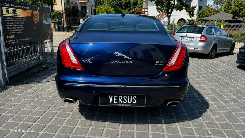 Jaguar XJ 5