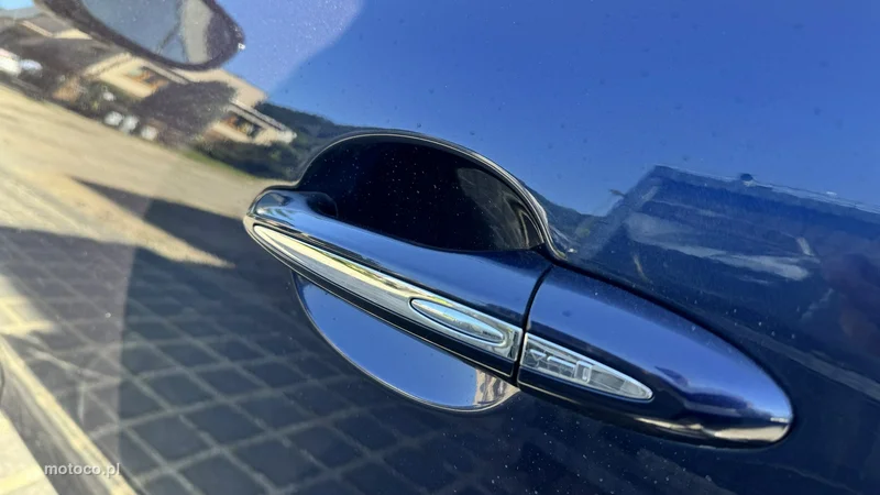 Jaguar XJ 9